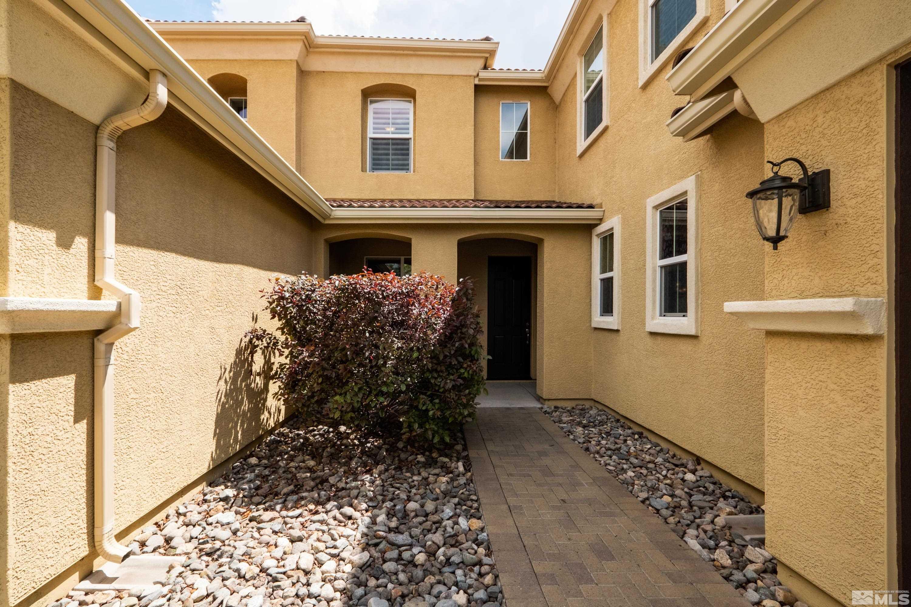 400 Luciana Drive Reno, NV 89521 - Photo 3 of 36 Photo 3