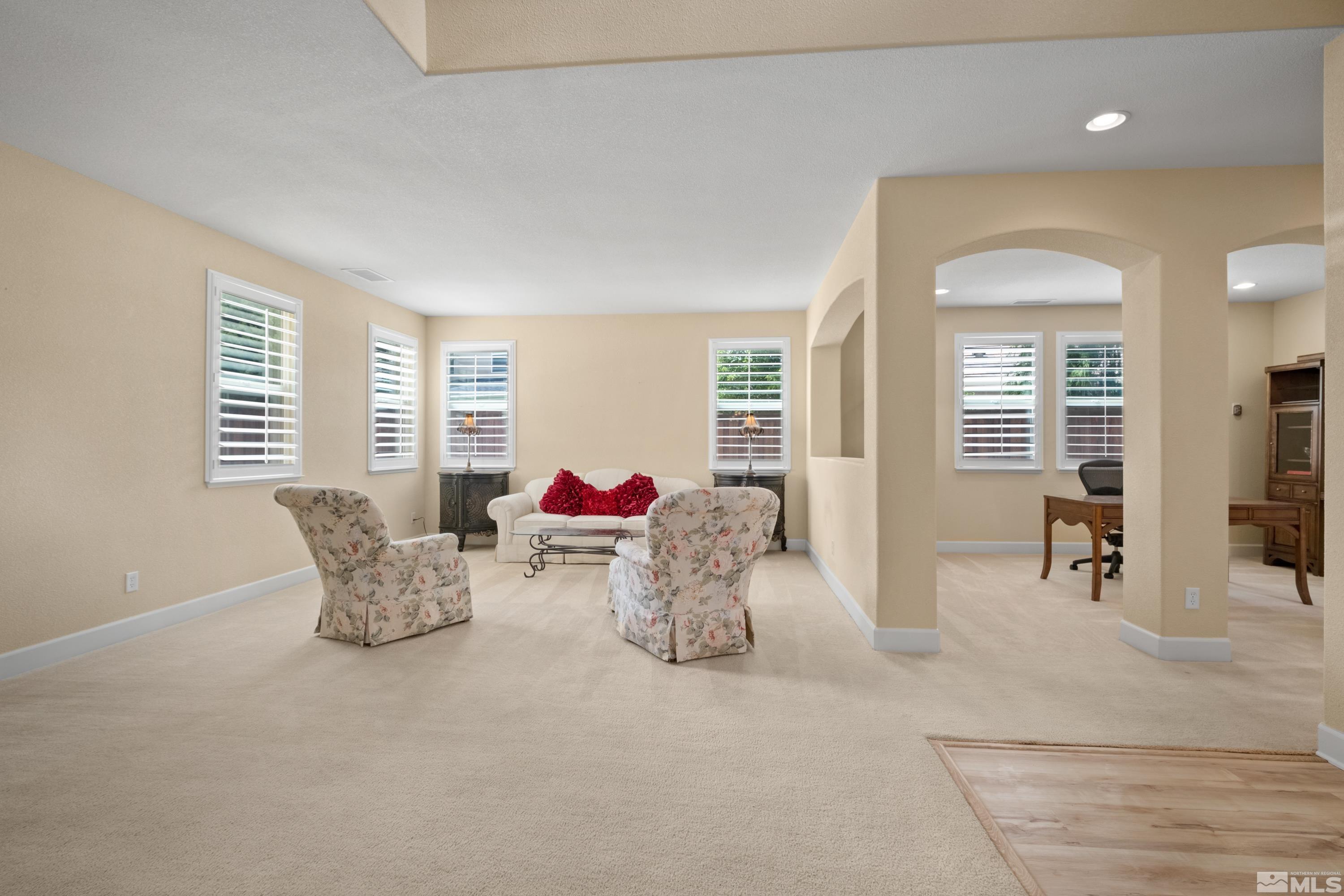 400 Luciana Drive Reno, NV 89521 - Photo 6 of 36 Photo 6