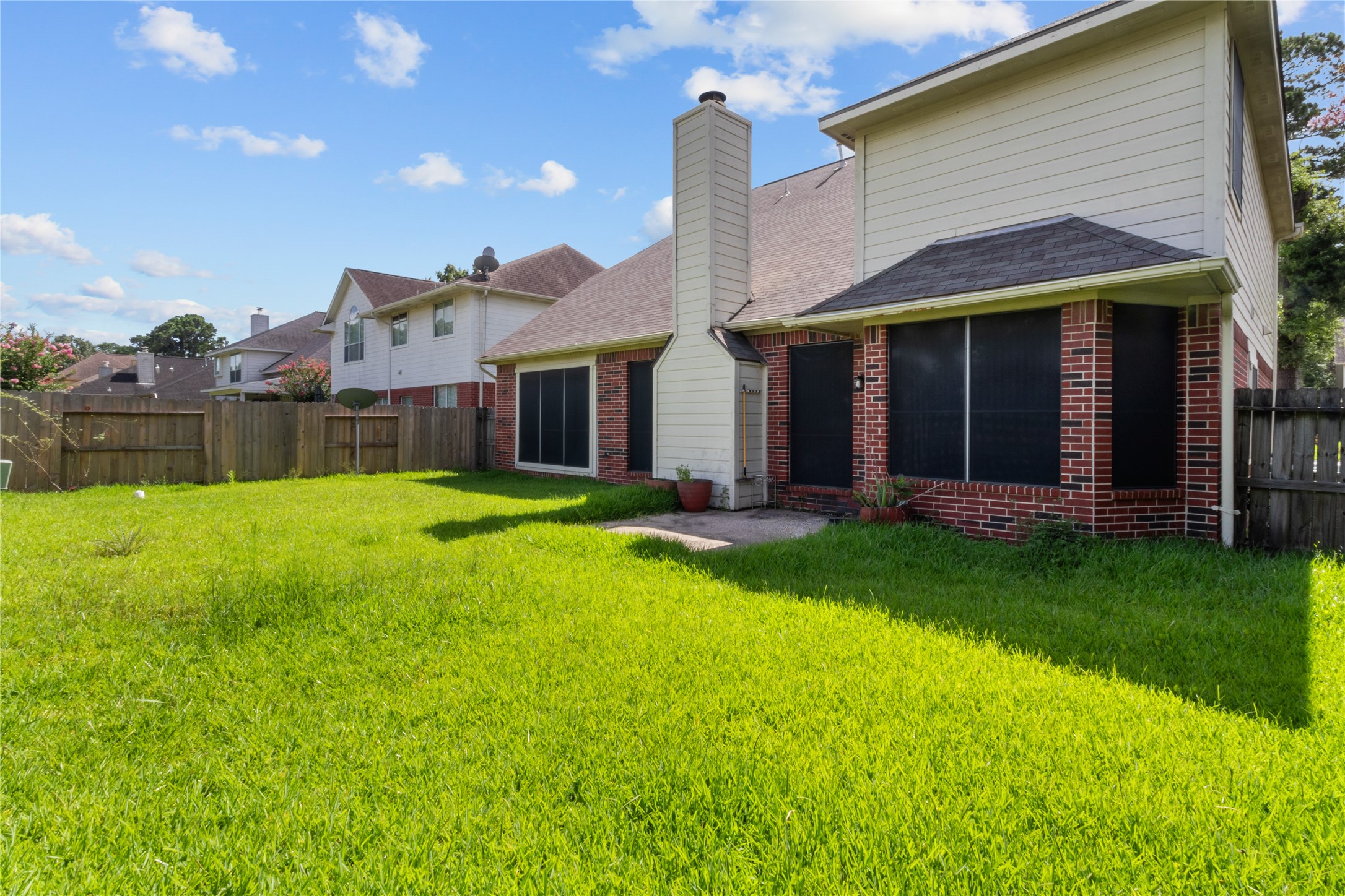 127 St Finans Way Houston, TX 77015 - Photo 4 of 25