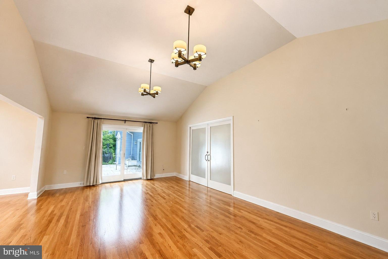 947 Cherry Hill Road Princeton, NJ 08540 - Photo 14 of 38