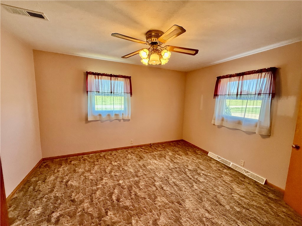 270 Shutter Drive Decatur, IL 62526 - Photo 14 of 19
