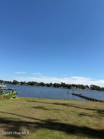 $65,900 | 42 Cordgrass Pointe Road, Bath, NC 27808