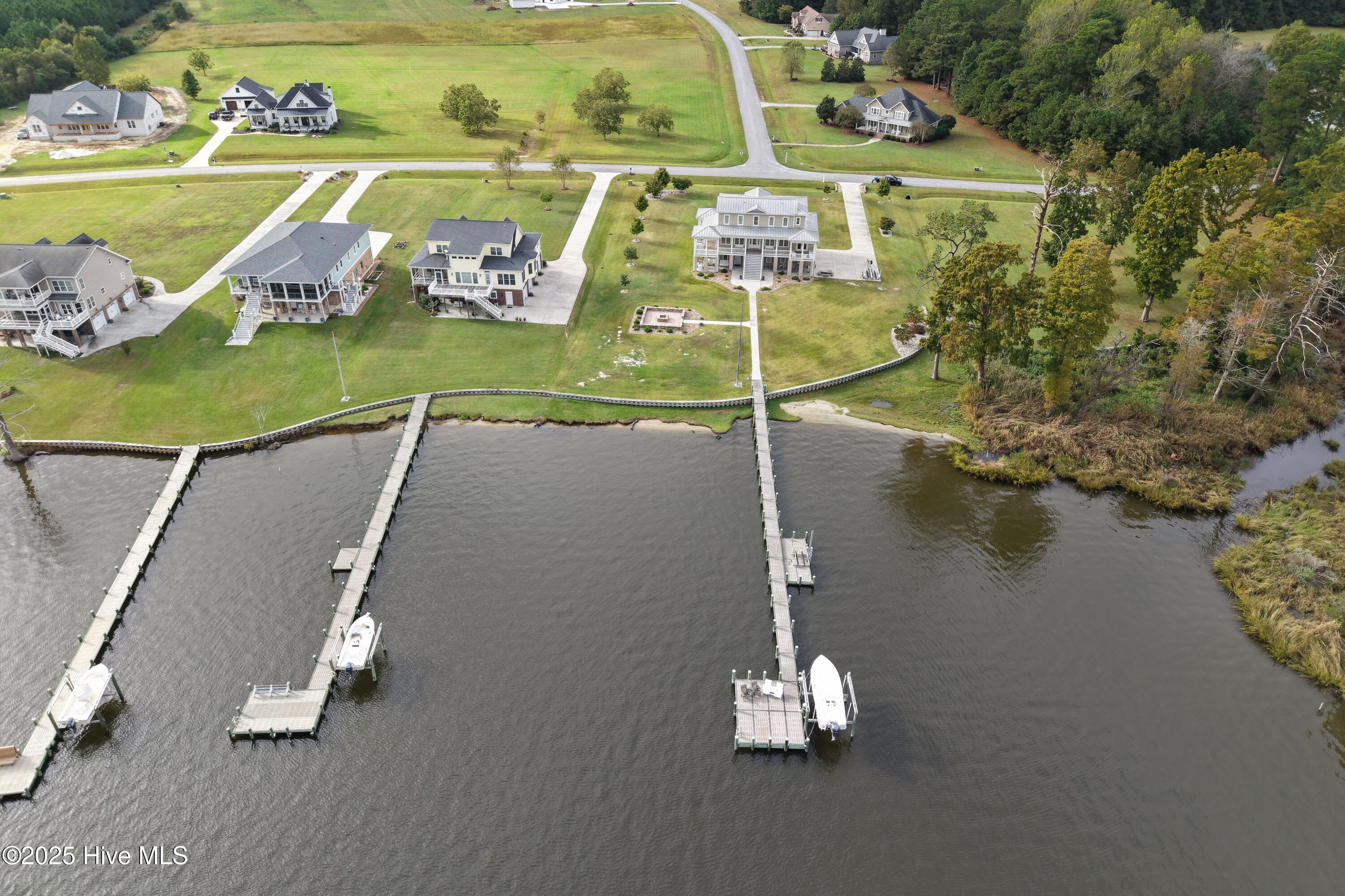 42 Cordgrass Pointe Road Bath, NC 27808 - Photo 2 of 26 42 Cordgrass Pointe Road-11