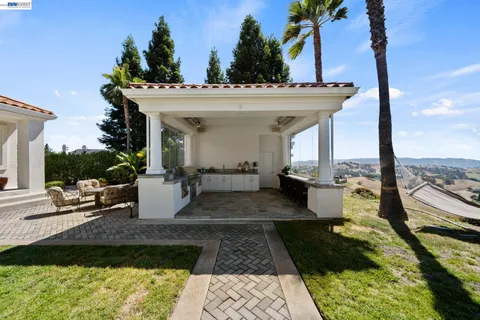 $5,750,000 | 27 Eagle Ridge Lane, Danville, CA 94506