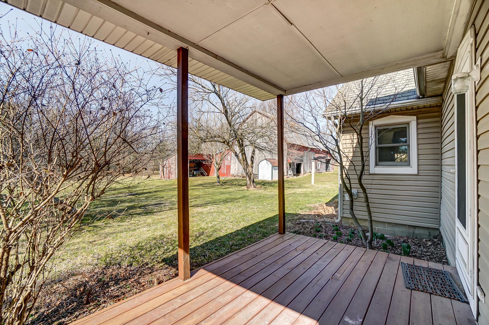 11135 Basil Road Northwest Baltimore, OH 43105 - Photo 59 of 80 Back Porch - 11135 Basil Road NW, Baltimore, OH 43105