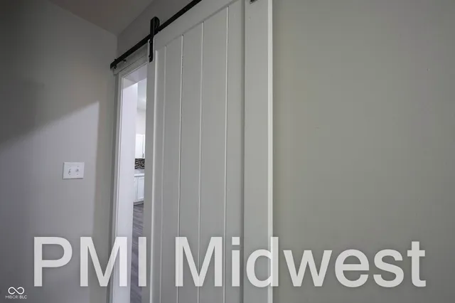 $1,275 | 925 North Sheffield Avenue, Indianapolis, IN 46222