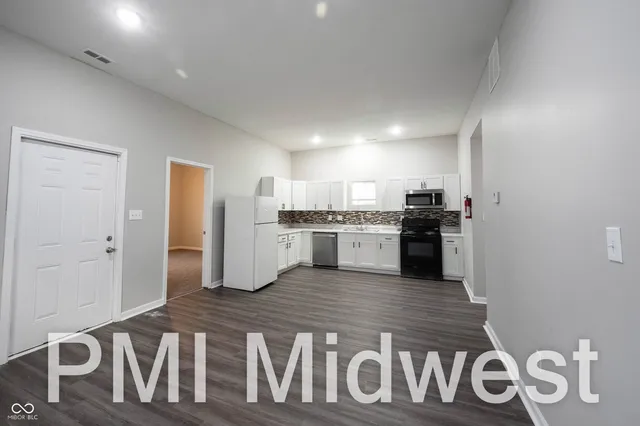 $1,275 | 925 North Sheffield Avenue, Indianapolis, IN 46222