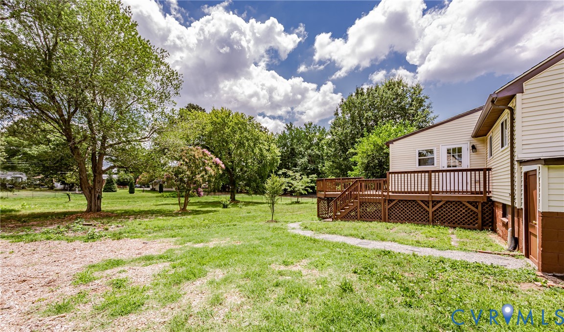2015 Fordson Road Richmond, VA 23229 - Photo 40 of 48 Expansive backyard with a large wood deck featurin