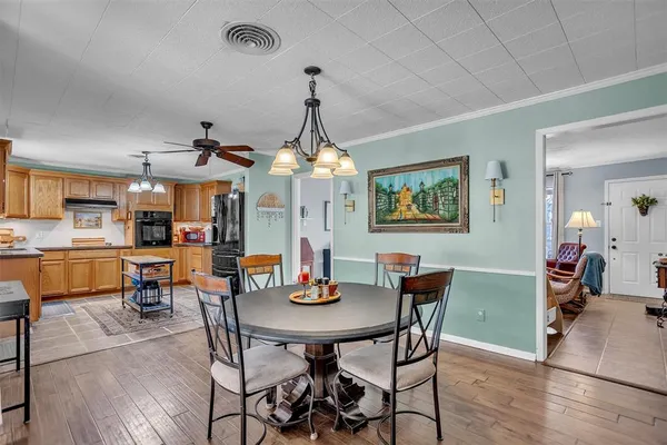 $349,900 | 709 Hurstview Drive, Hurst, TX 76053