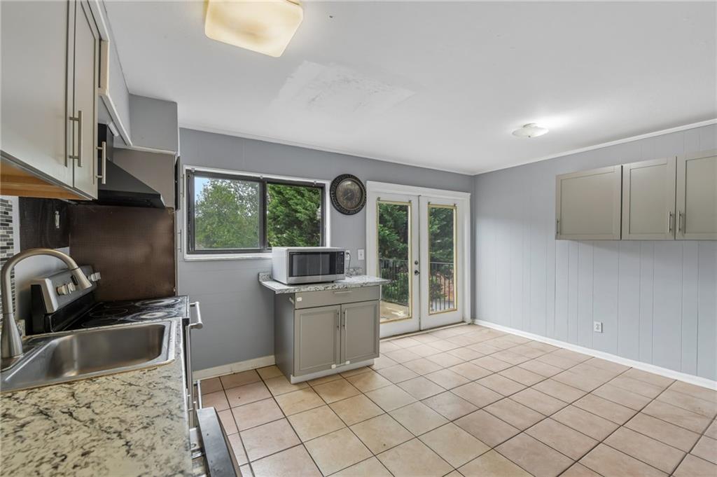 3071 Colonial Way, Unit H Atlanta, GA 30341 - Photo 9 of 24