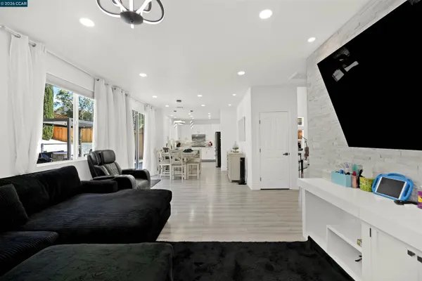 $849,888 | 621 Black Oak Way, Antioch, CA 94509