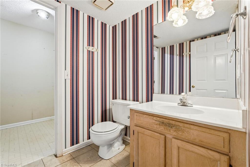 4331 Kinnamon Road Winston-Salem, NC 27103 - Photo 22 of 46