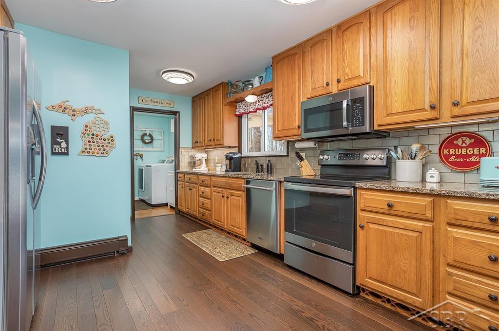 1844 South Sasse Road Midland, MI 48640 - Photo 9 of 25