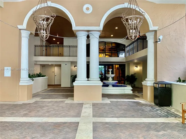 $3,500 | Puerta de Palmas, Coral Gables, FL 33134