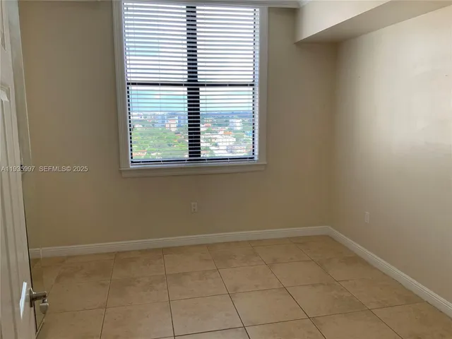 $3,500 | Puerta de Palmas, Coral Gables, FL 33134