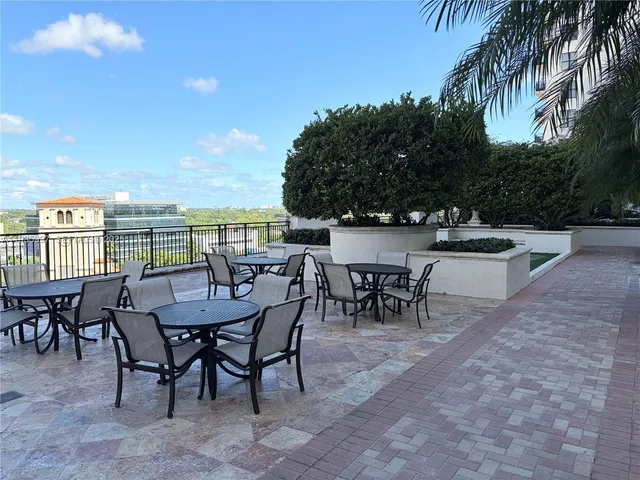 $3,500 | Puerta de Palmas, Coral Gables, FL 33134