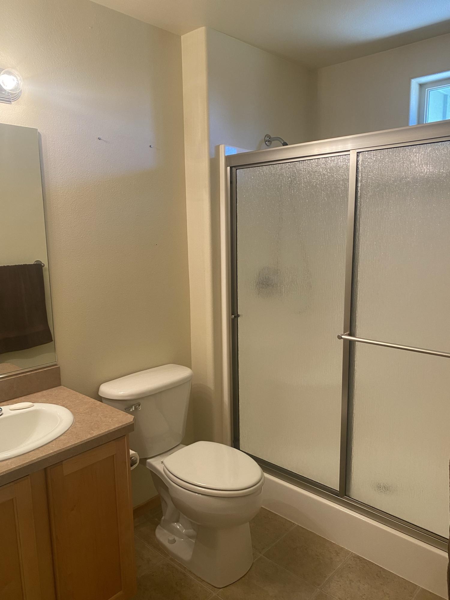 312 Ridgeview Drive Culver, OR 97734 - Photo 9 of 14 Master Bath