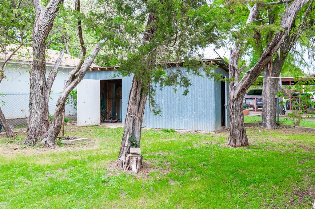 137 Center Loop Whitney, TX 76692 - Photo 29 of 34