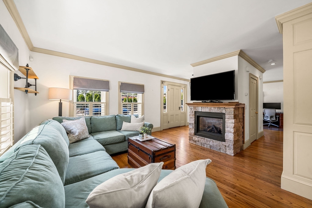 11 Maple Road Chelmsford, MA 01824 - Photo 10 of 40