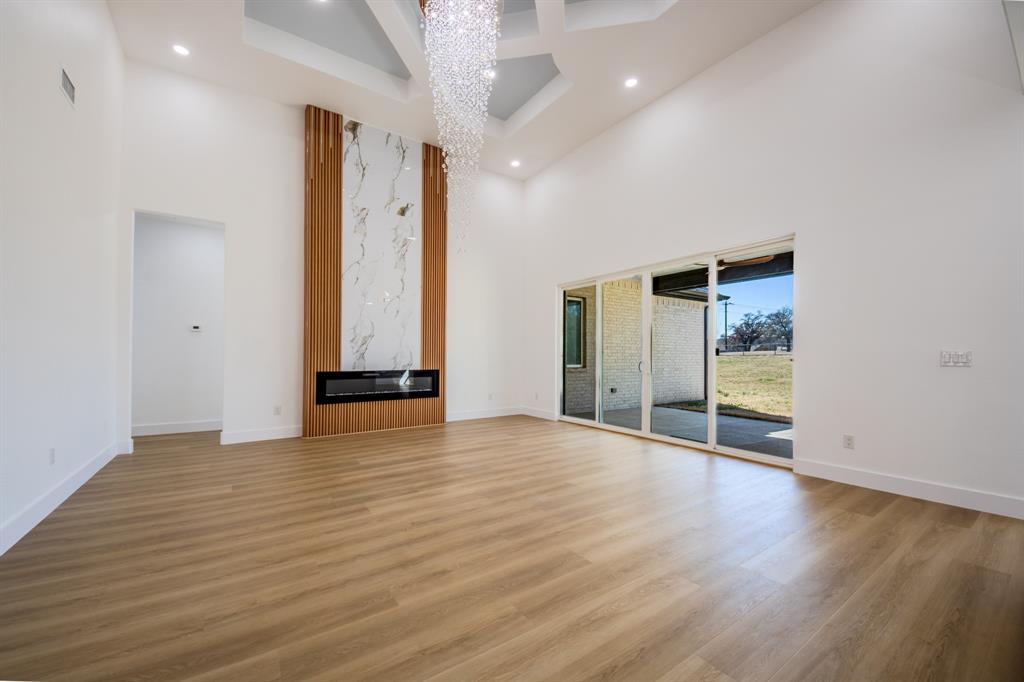 1001 Henry Way Springtown, TX 76082 - Photo 30 of 36 Come in were going to Back Patio