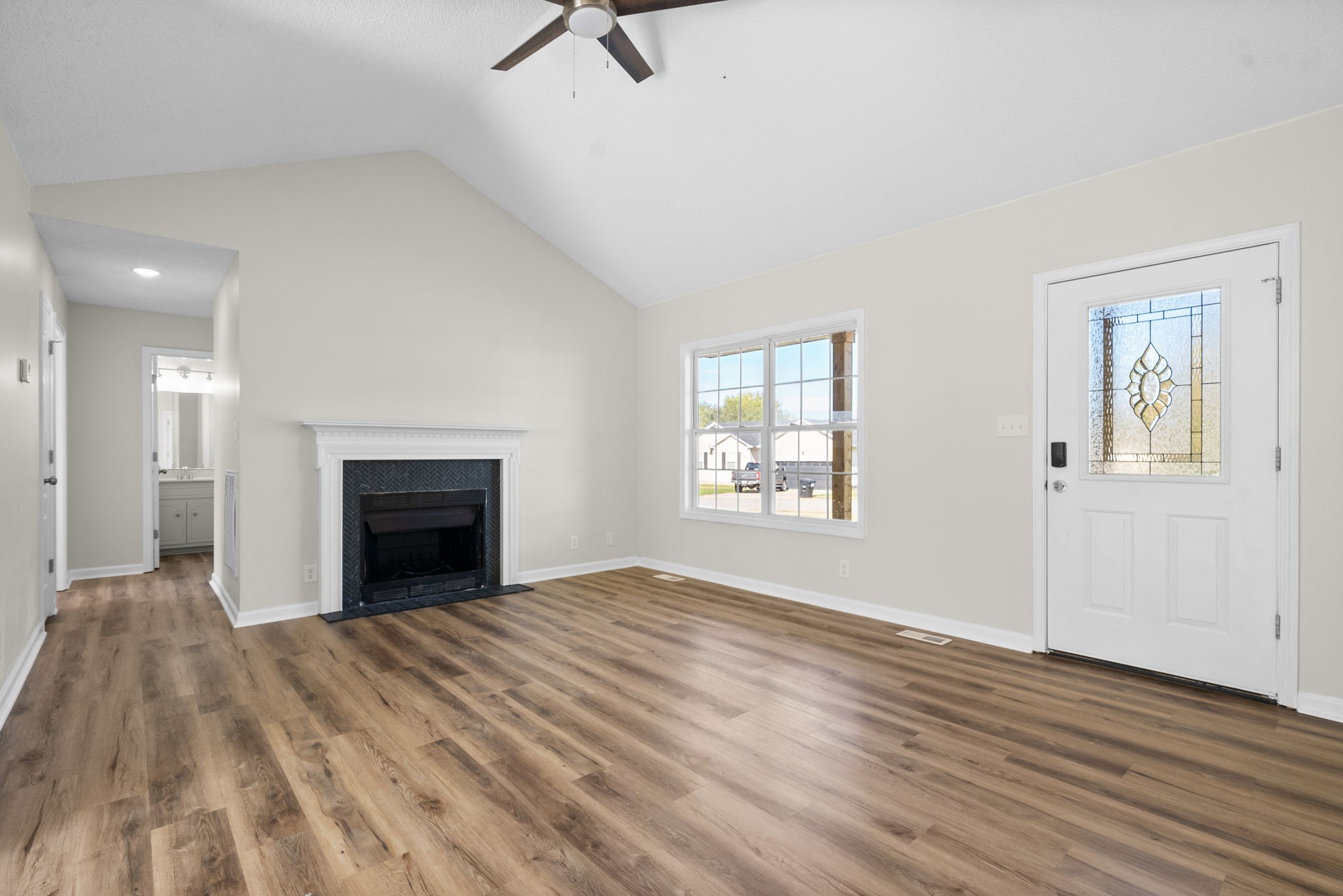 304 Fortway Road Clarksville, TN 37042 - Photo 6 of 30 Gallery Image 6