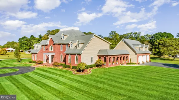$1,900,000 | 13550 Bill Lyon Place, Hughesville, MD 20637