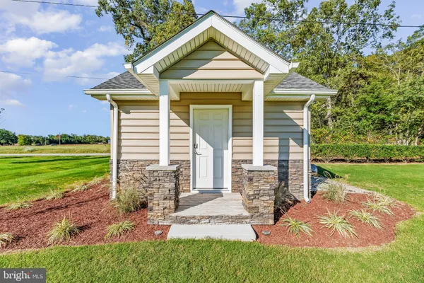 $1,900,000 | 13550 Bill Lyon Place, Hughesville, MD 20637