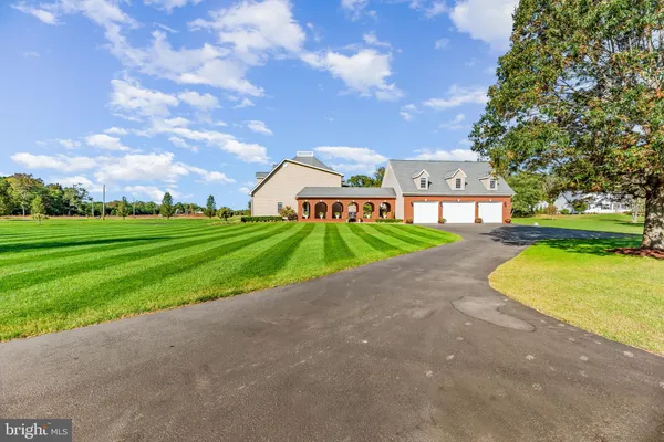 $1,900,000 | 13550 Bill Lyon Place, Hughesville, MD 20637
