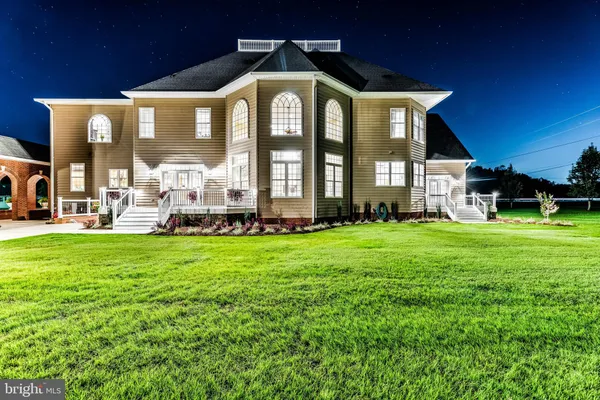$1,900,000 | 13550 Bill Lyon Place, Hughesville, MD 20637