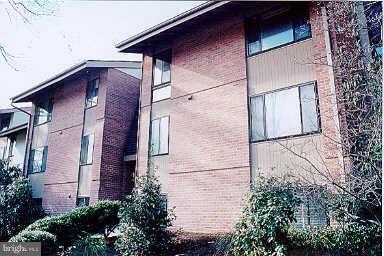 17 Cross Keys Road, Unit 17F Baltimore, MD 21210 - Photo 1 of 13 Exterior (Front)