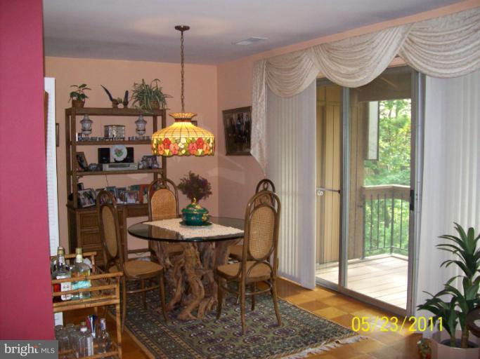 17 Cross Keys Road, Unit 17F Baltimore, MD 21210 - Photo 3 of 13 Dining Room