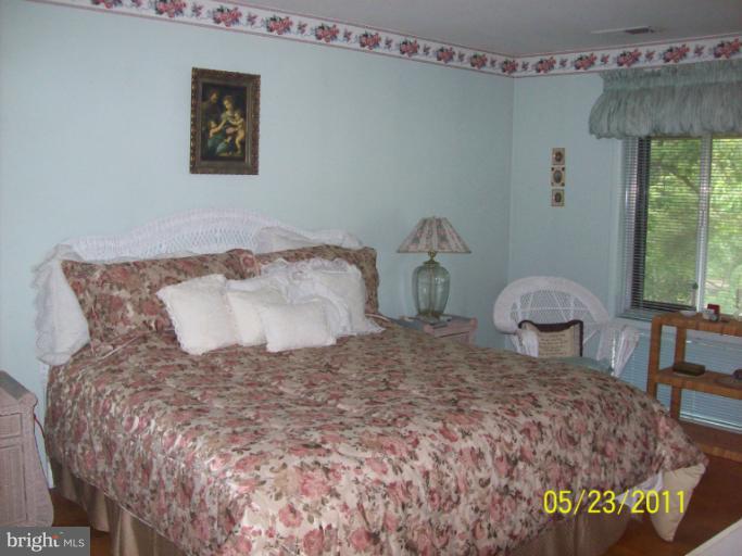 17 Cross Keys Road, Unit 17F Baltimore, MD 21210 - Photo 6 of 13 Bedroom