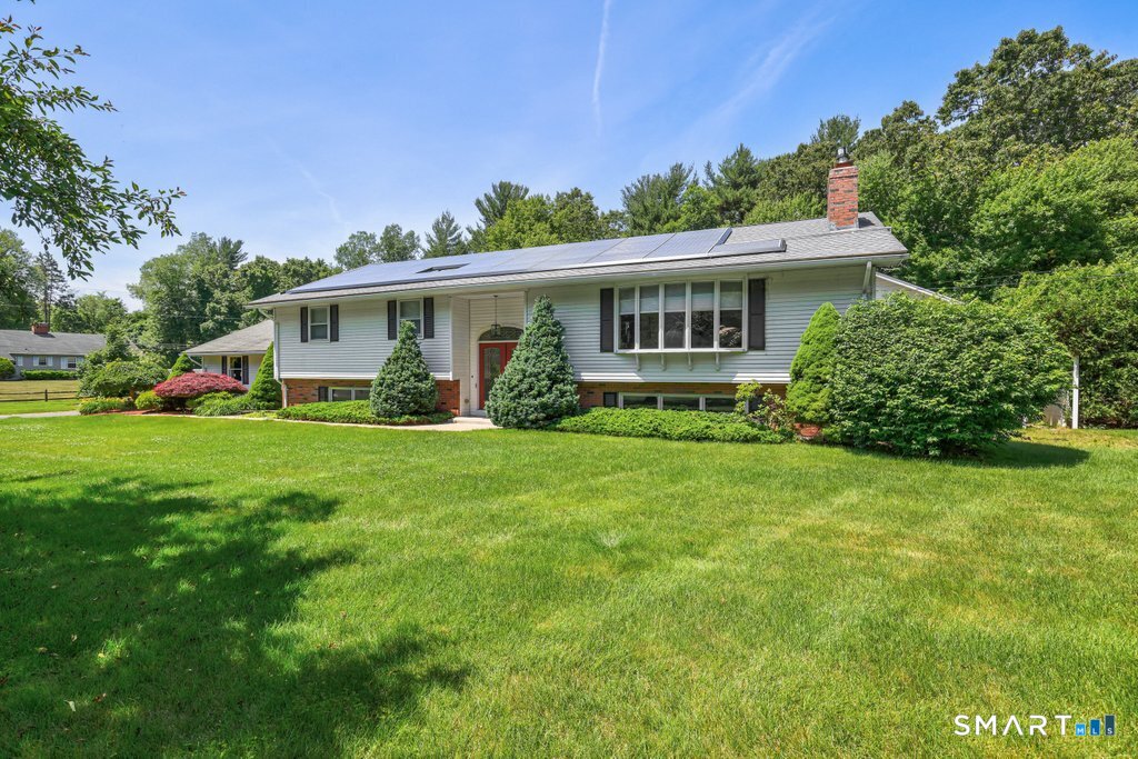 21 Parsons Road Somers, CT 06071 - Photo 3 of 38
