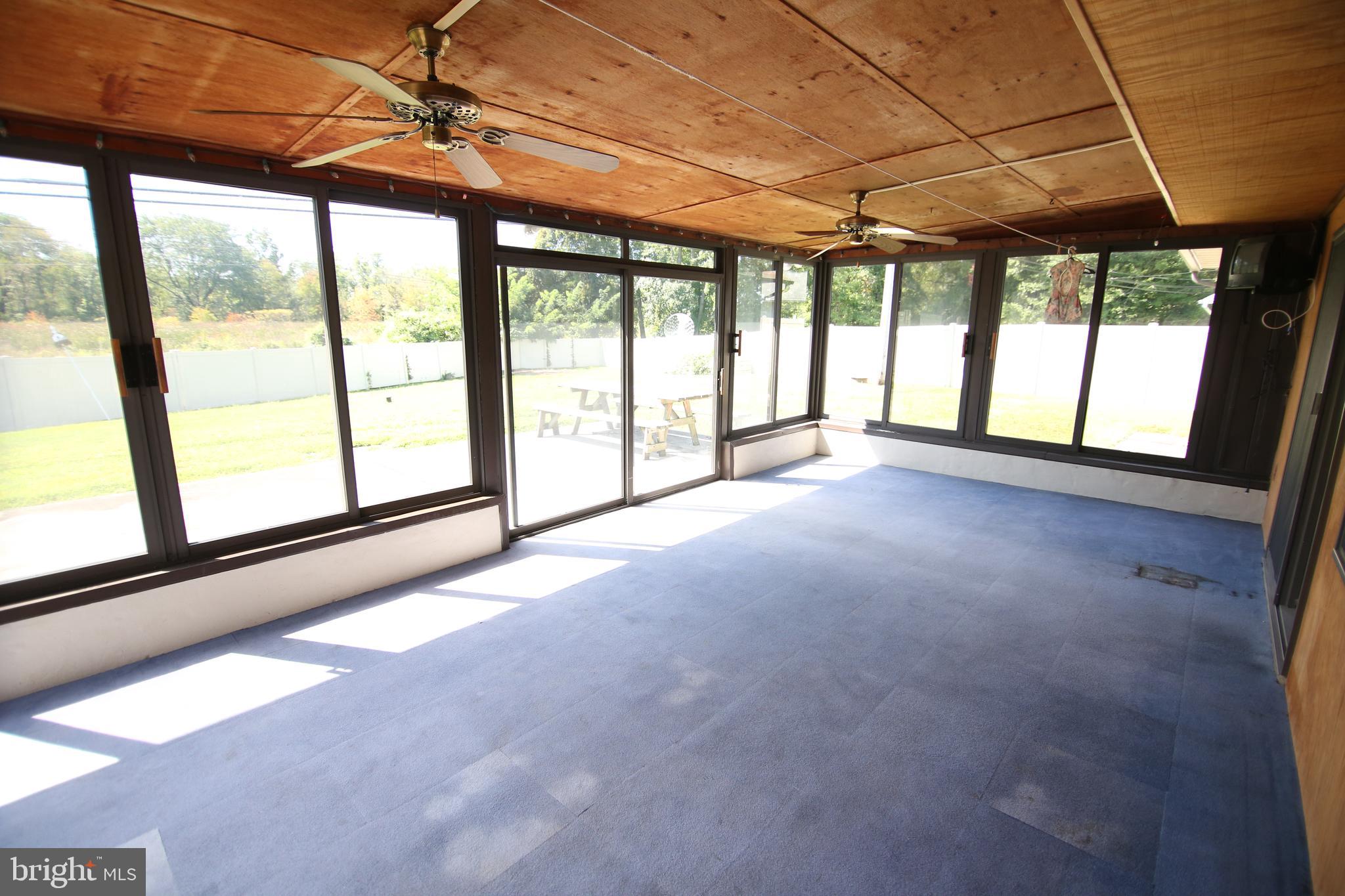 23 Vineyard Road Levittown, PA 19057 - Photo 23 of 30 Three Season Room