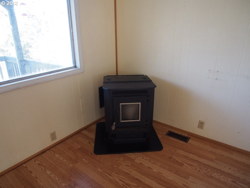 700 Oregon Street Mosier, OR 97040 - Photo 16 of 20 Gallery Image 16