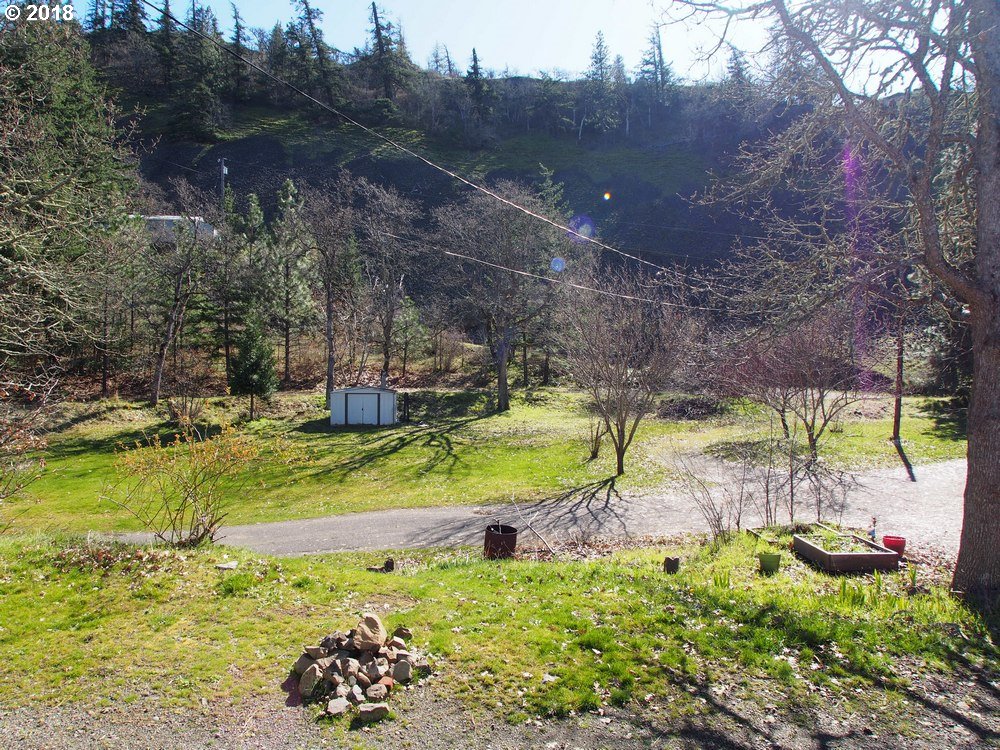 700 Oregon Street Mosier, OR 97040 - Photo 3 of 20 Gallery Image 3