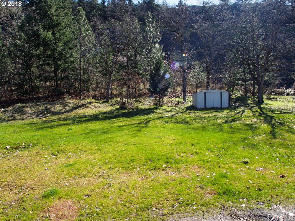700 Oregon Street Mosier, OR 97040 - Photo 5 of 20 Gallery Image 5
