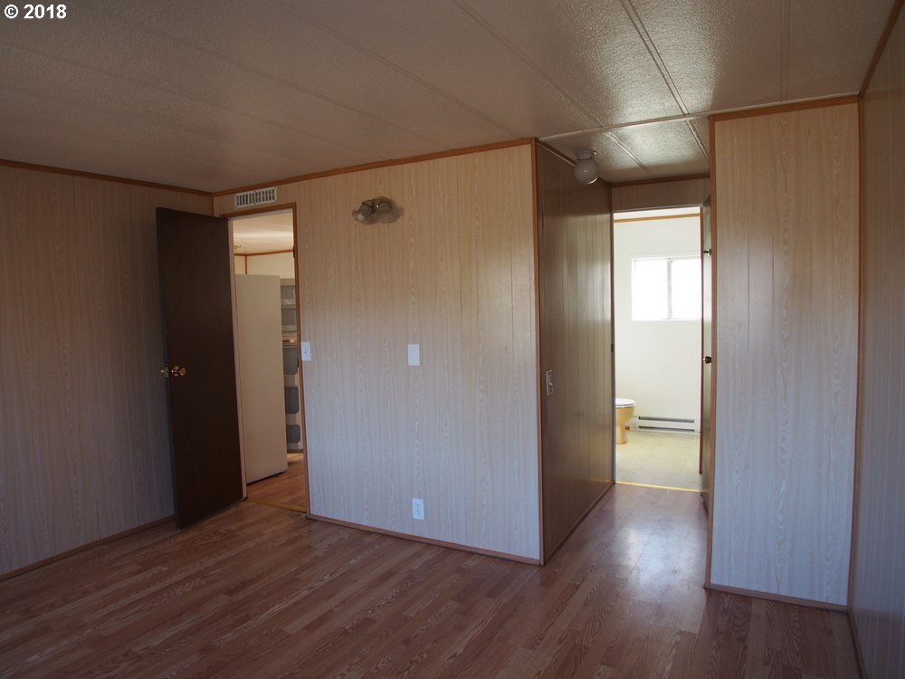 700 Oregon Street Mosier, OR 97040 - Photo 9 of 20 Gallery Image 9