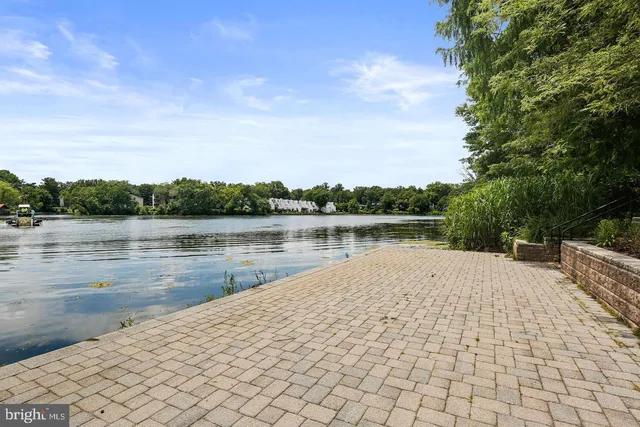 $390,000 | 7257 Procopio Circle, Columbia, MD 21046