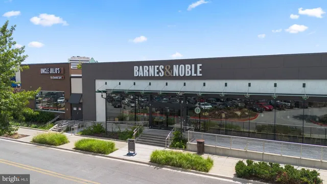 $390,000 | 7257 Procopio Circle, Columbia, MD 21046