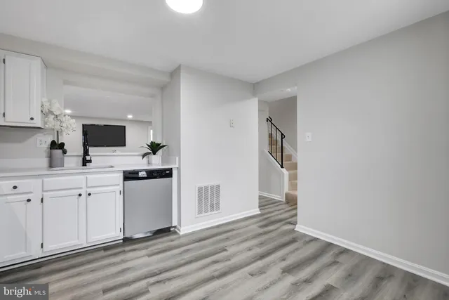 $390,000 | 7257 Procopio Circle, Columbia, MD 21046