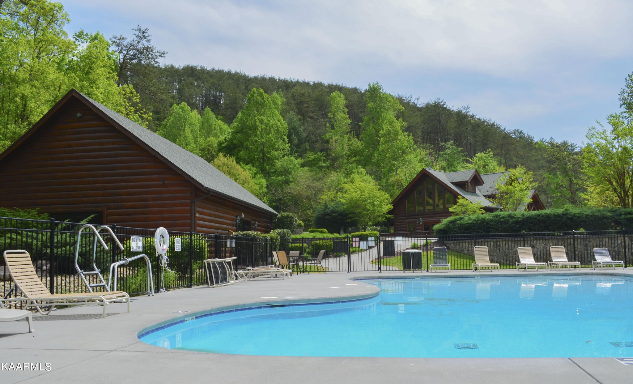 1304 Timberwolf Way Sevierville, TN 37876 - Photo 33 of 36 a view of a house with pool