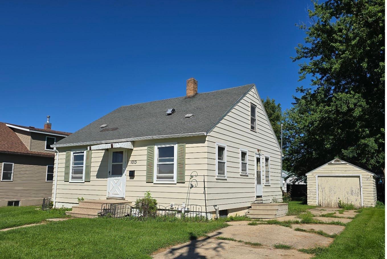 1013 4th Avenue Southwest Pipestone, MN 56164 - Photo 1 of 1 Gallery Image 1