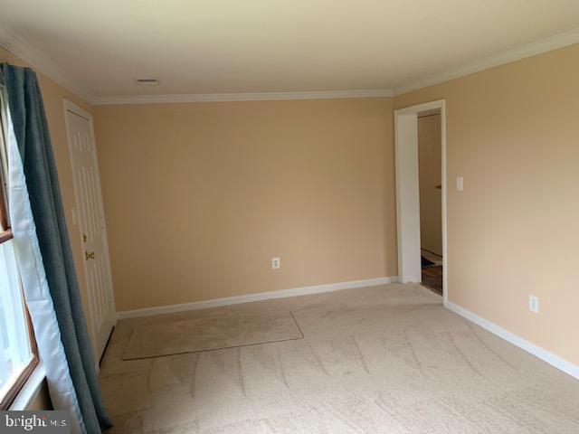 4214 Railroad Road Hurlock, MD 21643 - Photo 12 of 23 Living Room