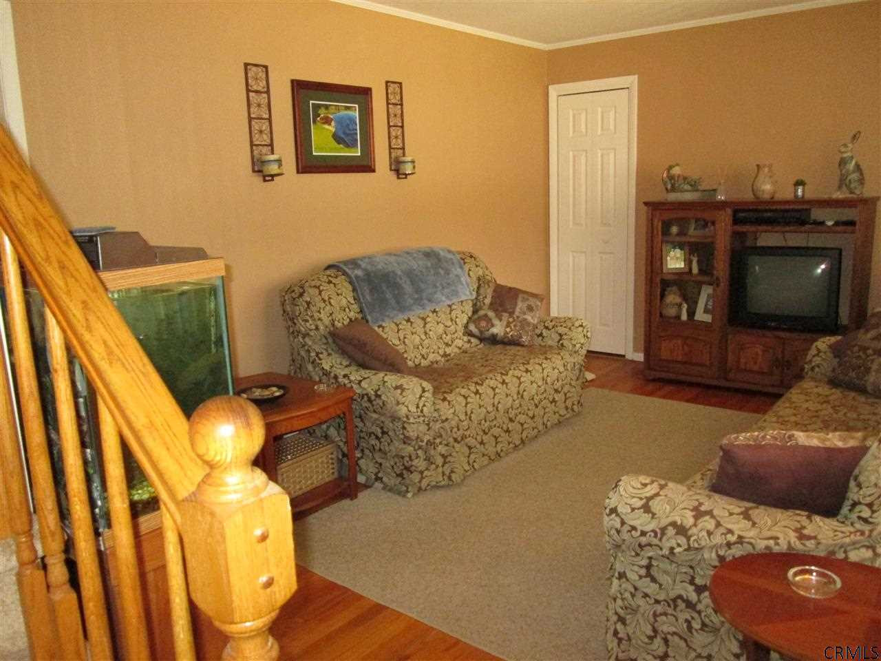 81 Southgate Road Albany, NY 12211 - Photo 4 of 24 Photo 4