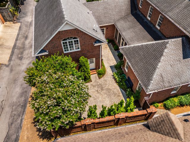 $2,499,000 | 53 Whitworth Boulevard, Nashville, TN 37205