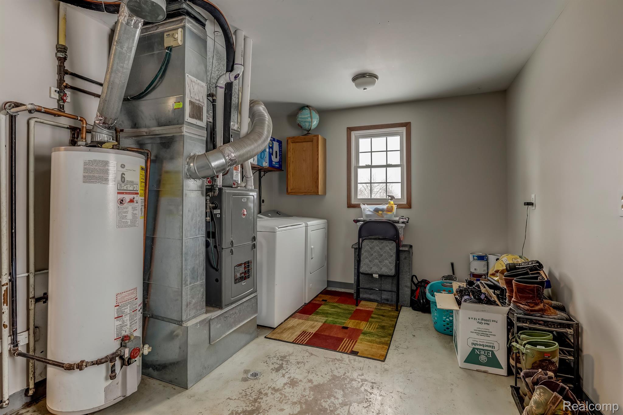 12340 McCrone Road Milan, MI 48160 - Photo 21 of 25 Utility/mudroom/laundry room off kitchen