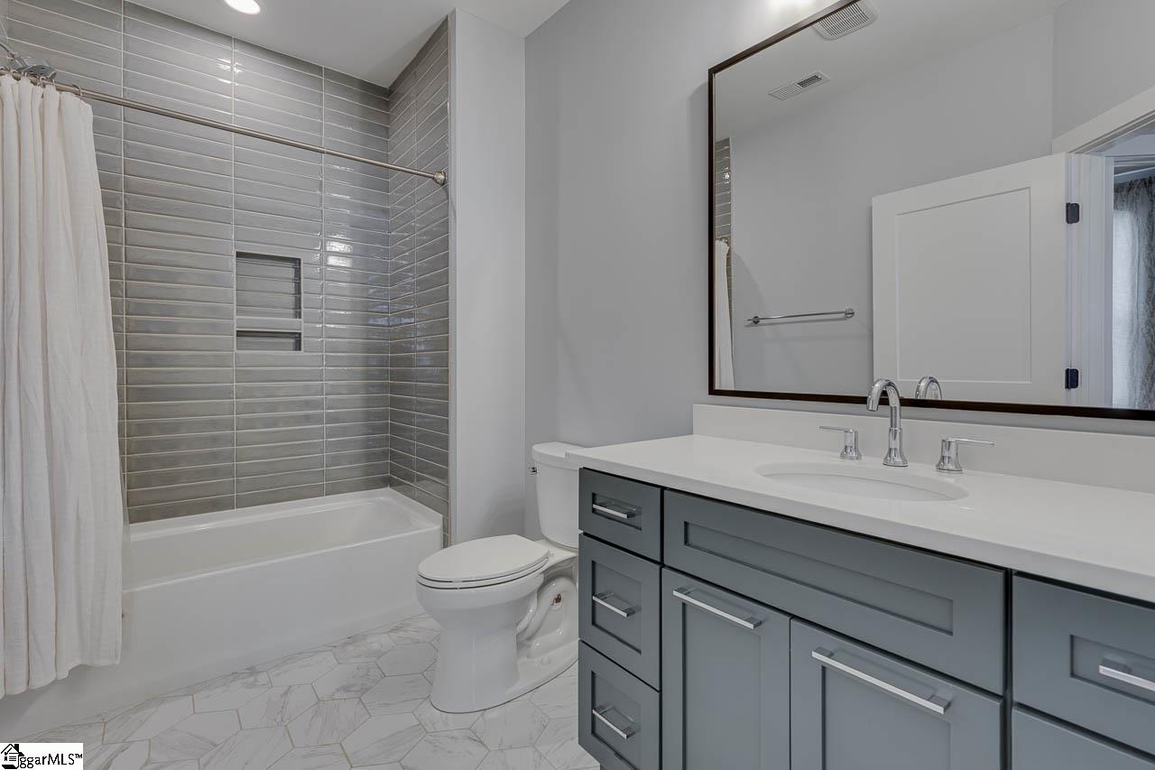 24 Hawkins Road Greenville, SC 29615 - Photo 11 of 21