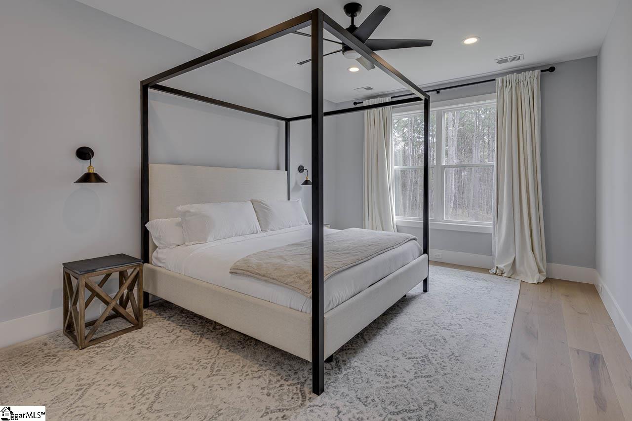 24 Hawkins Road Greenville, SC 29615 - Photo 12 of 21