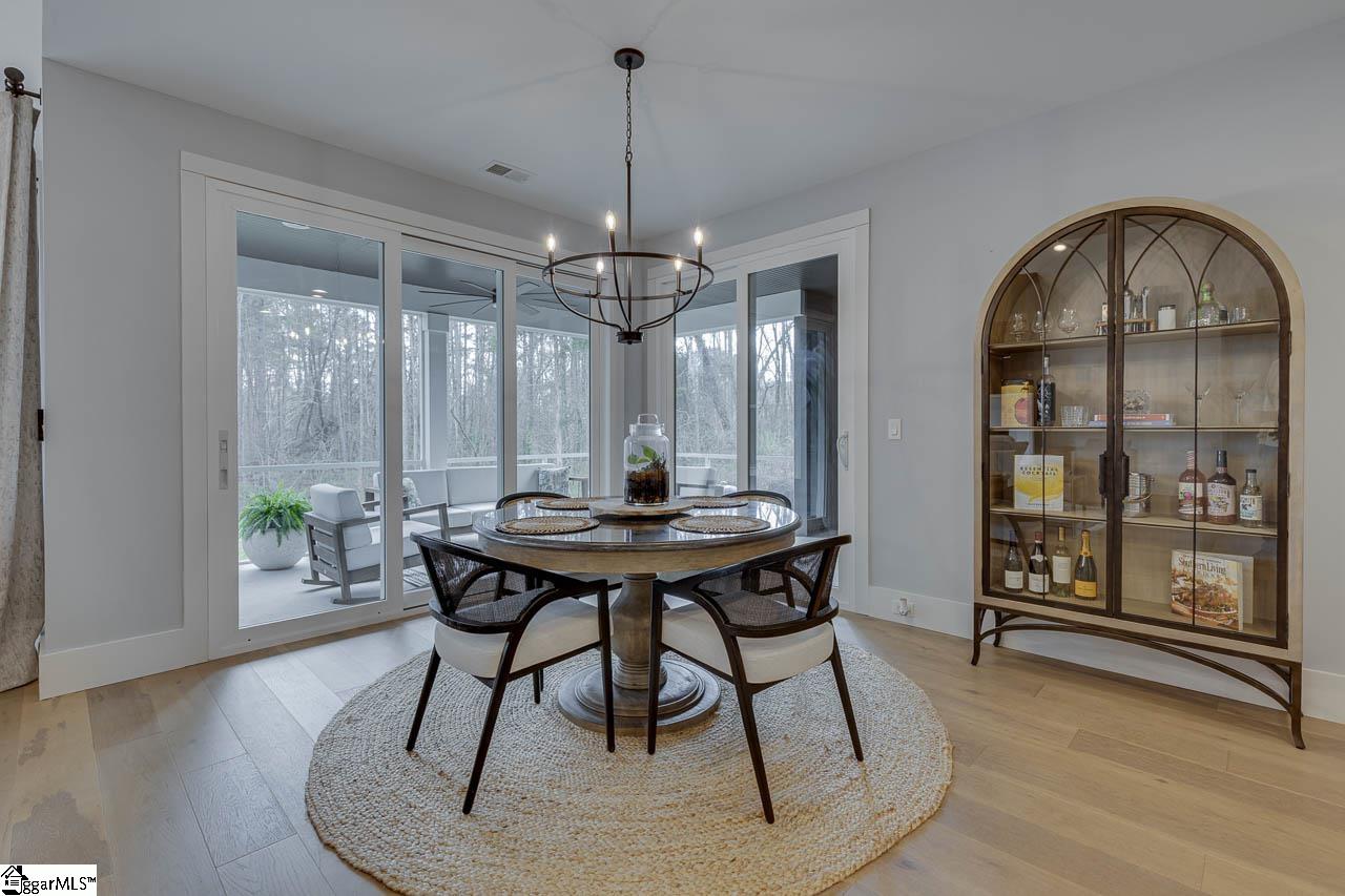 24 Hawkins Road Greenville, SC 29615 - Photo 8 of 21